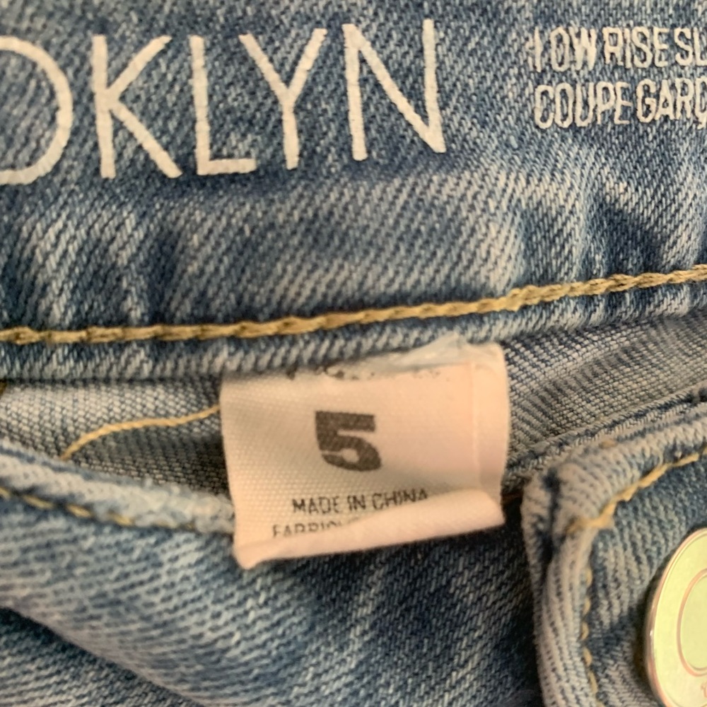 SWS Brooklyn Low Rise Distressed Boyfriend Jeans! - Picture 6 of 7